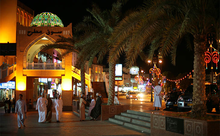 سلطنة عُمان: وجهتك لعطلة لا تُنسى